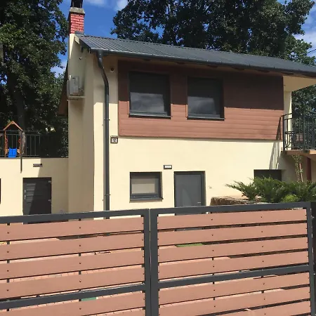 Ferienhaus Balaton Wellness Tom Cat Nyaralo 1 Wellness Es 1 Gyermekbarat Apartmannal Kovagoors