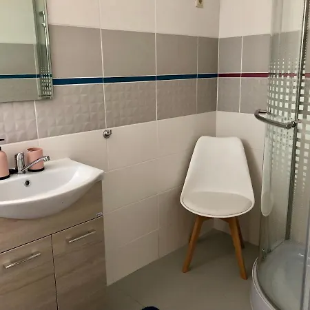 Ferienhaus Balaton Wellness Tom Cat Nyaralo 1 Wellness Es 1 Gyermekbarat Apartmannal Kovagoors
